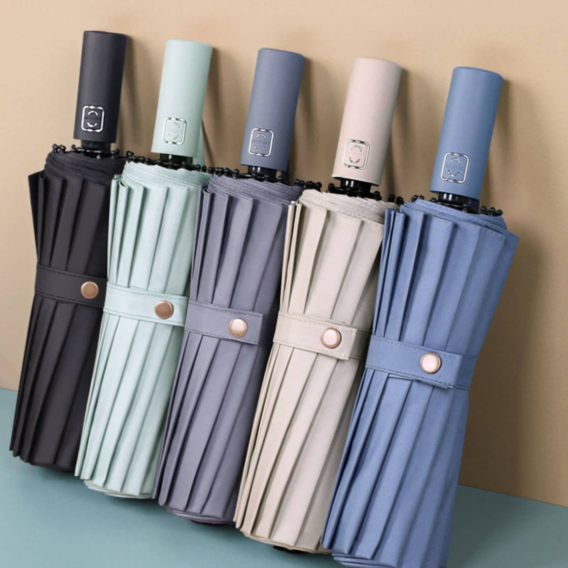 Araba İçin Rüzgar Geçirmez Güçlendirilmiş Kompakt Katlanır Şemsiye